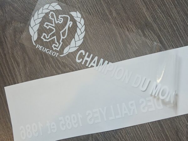 Sticker Peugeot Champion du monde des rallyes 1985 et 1986 vitre arrière