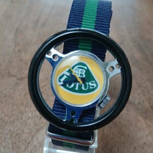 Montre type Volant logo LOTUS